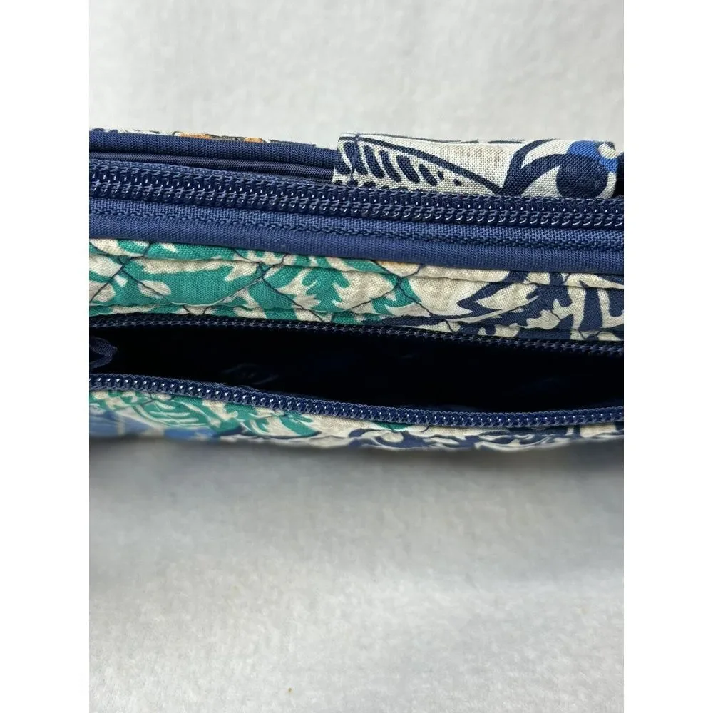 Vera Bradley Turn lock Wallet Santiago Quilted Clutch Organizer Never Used-notes